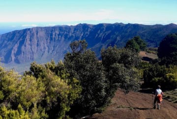 Viaje a Canarias. A medida Nomads. El Hierro, naturaleza volcánica de montaña a mar en Fly & Drive